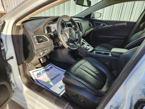 2016 Chrysler 200 Limited Platinum
