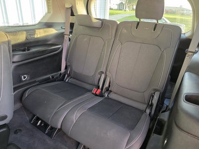 2023 Jeep Grand Cherokee L Laredo 4x4