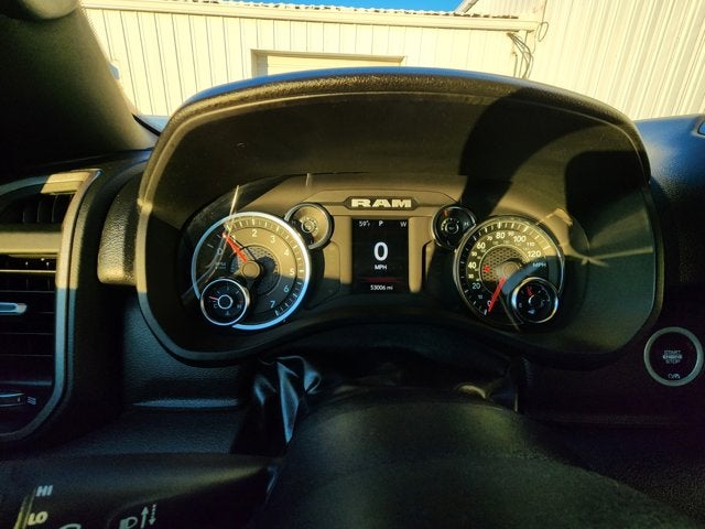 2023 RAM 1500 Tradesman Crew Cab 4x4 6'4' Box