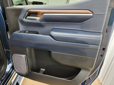 2023 Chevrolet Silverado 1500 4WD Crew Cab Short Bed High Country