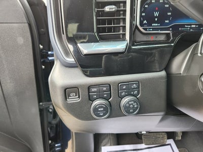 2023 Chevrolet Silverado 1500 4WD Crew Cab Short Bed High Country