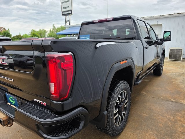 2022 GMC Sierra 2500HD 4WD Crew Cab Standard Bed AT4