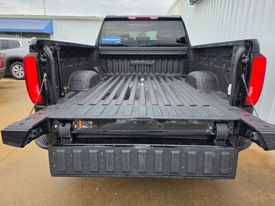 2022 GMC Sierra 2500HD 4WD Crew Cab Standard Bed AT4