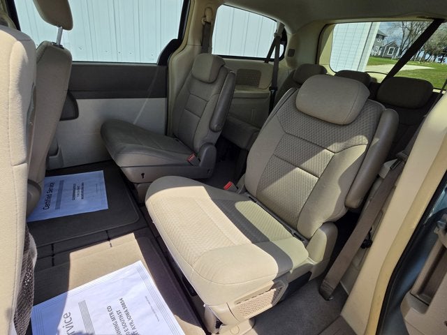 2010 Chrysler Town & Country Touring