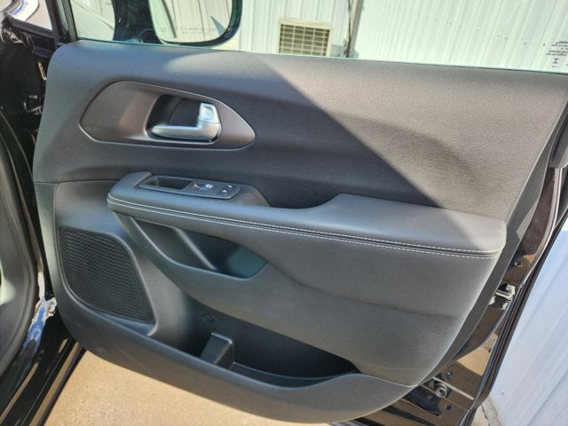 2025 Chrysler Pacifica PACIFICA SELECT AWD
