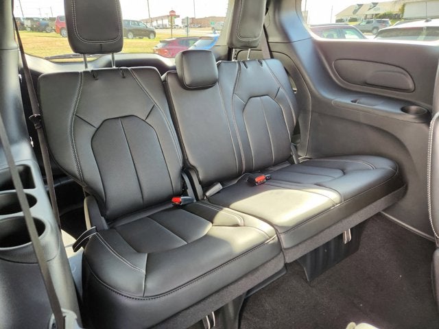 2025 Chrysler Pacifica PACIFICA SELECT AWD