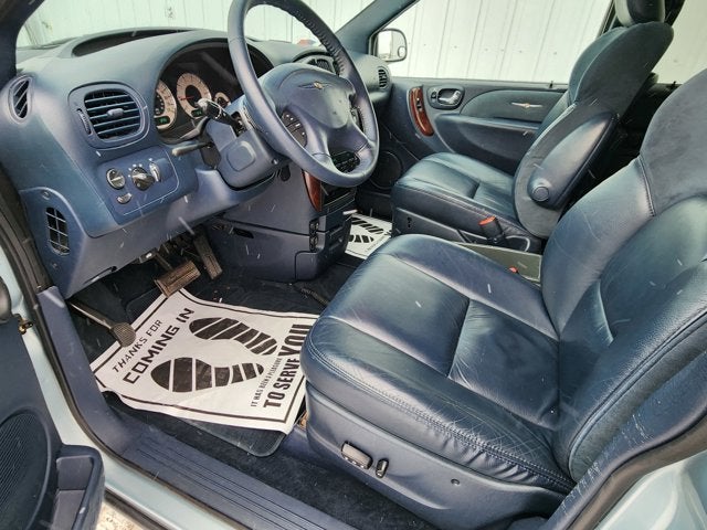 2001 Chrysler Town & Country Limited