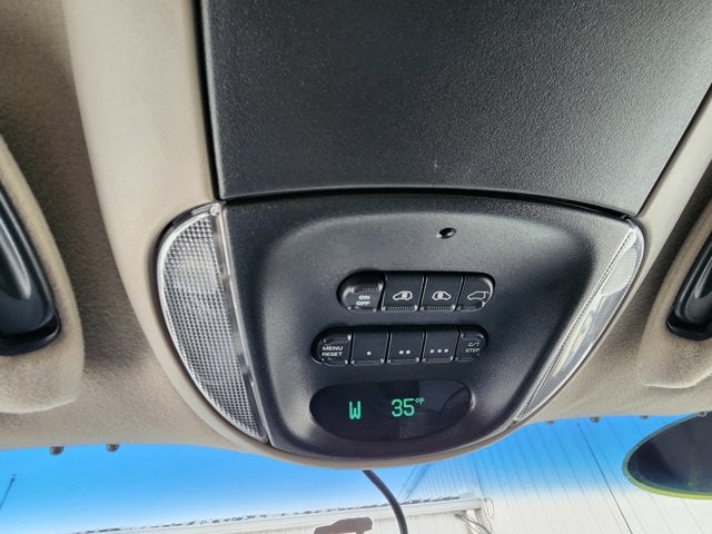 2001 Chrysler Town & Country Limited