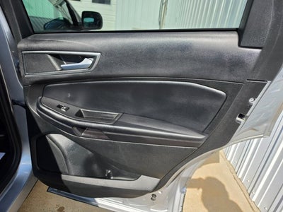 2023 Ford Edge SE