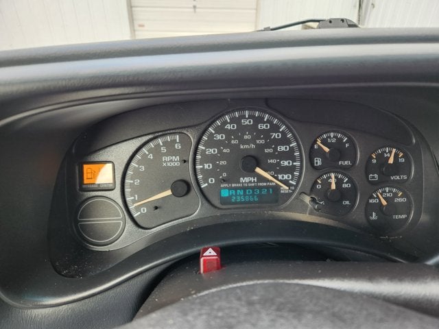 2002 Chevrolet Silverado 1500 LS