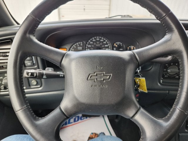 2002 Chevrolet Silverado 1500 LS