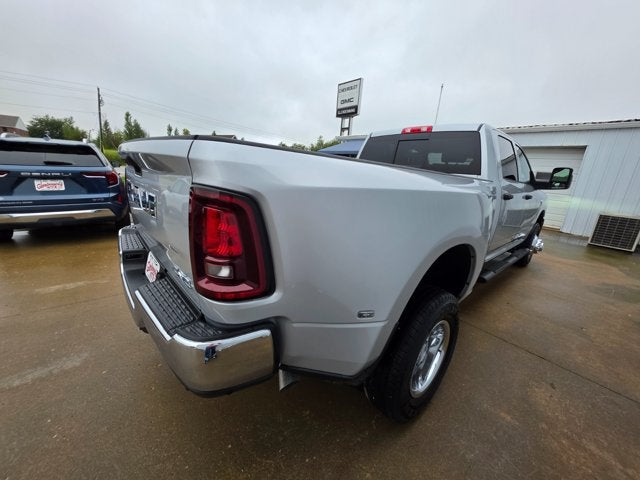 2027 RAM Ram 3500 RAM 3500 TRADESMAN CREW CAB 4X4 8' BOX