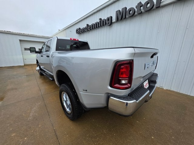2027 RAM Ram 3500 RAM 3500 TRADESMAN CREW CAB 4X4 8' BOX