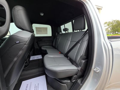 2027 RAM Ram 3500 RAM 3500 TRADESMAN CREW CAB 4X4 8' BOX