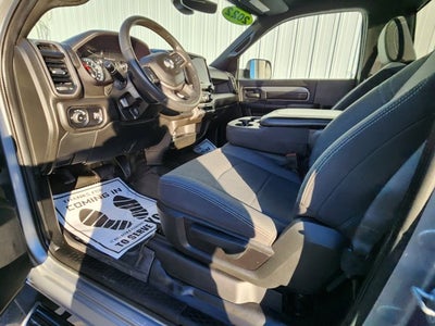 2022 RAM 2500 Tradesman Regular Cab 4x4 8' Box