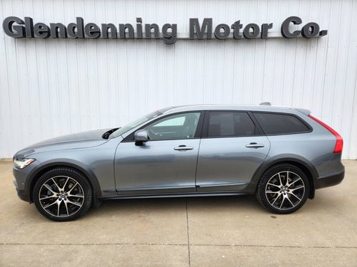2018 Volvo V90 Cross Country T6