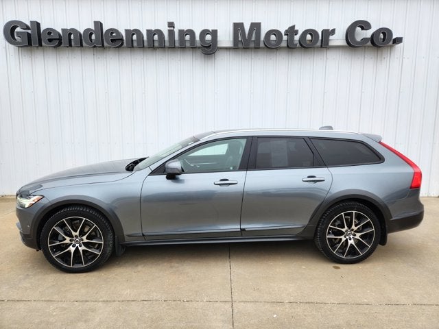 2018 Volvo V90 Cross Country T6