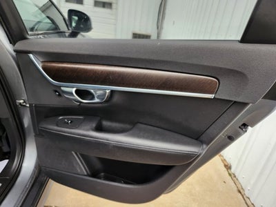 2018 Volvo V90 Cross Country T6