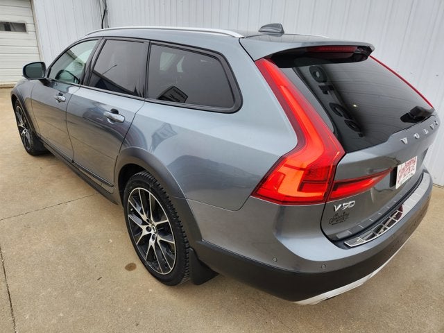 2018 Volvo V90 Cross Country T6