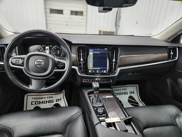 2018 Volvo V90 Cross Country T6