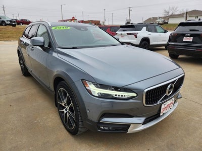 2018 Volvo V90 Cross Country T6